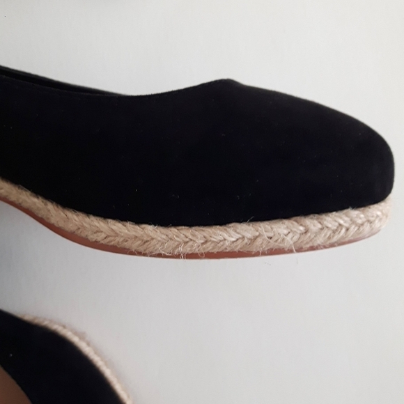 2/$35 SALE Torrid Black Suede Flats  8W   Ankle Ties  Like New - Picture 4 of 8